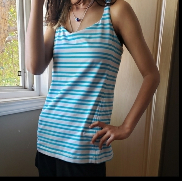 Lululemon Free To Be Tank - Picture 2 of 9